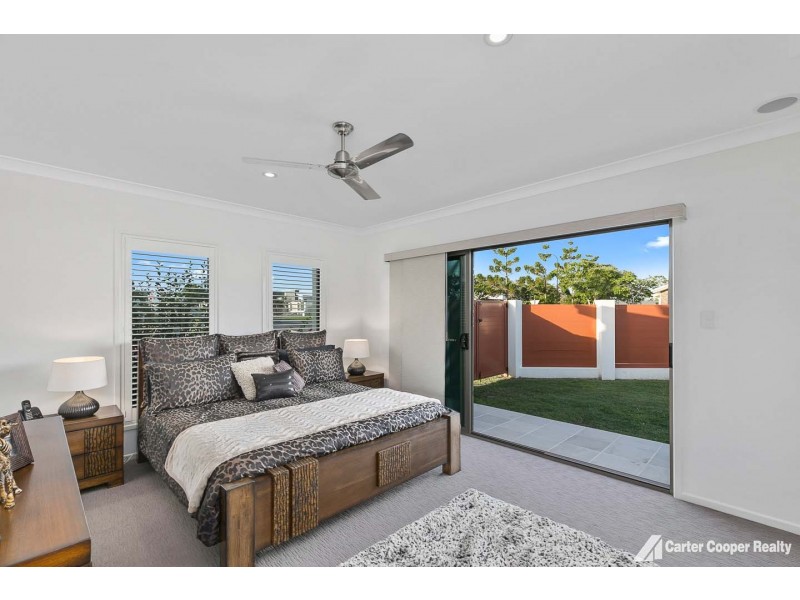 1 Seahaven Circuit, Point Vernon QLD 4655