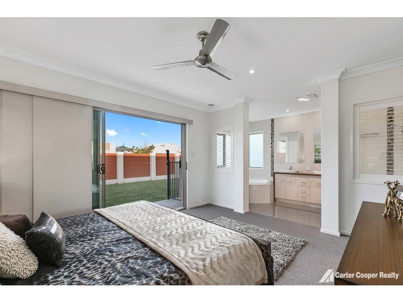 1 Seahaven Circuit, Point Vernon QLD 4655