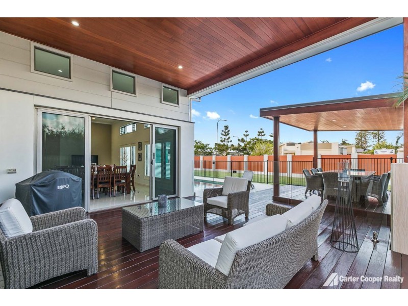 1 Seahaven Circuit, Point Vernon QLD 4655