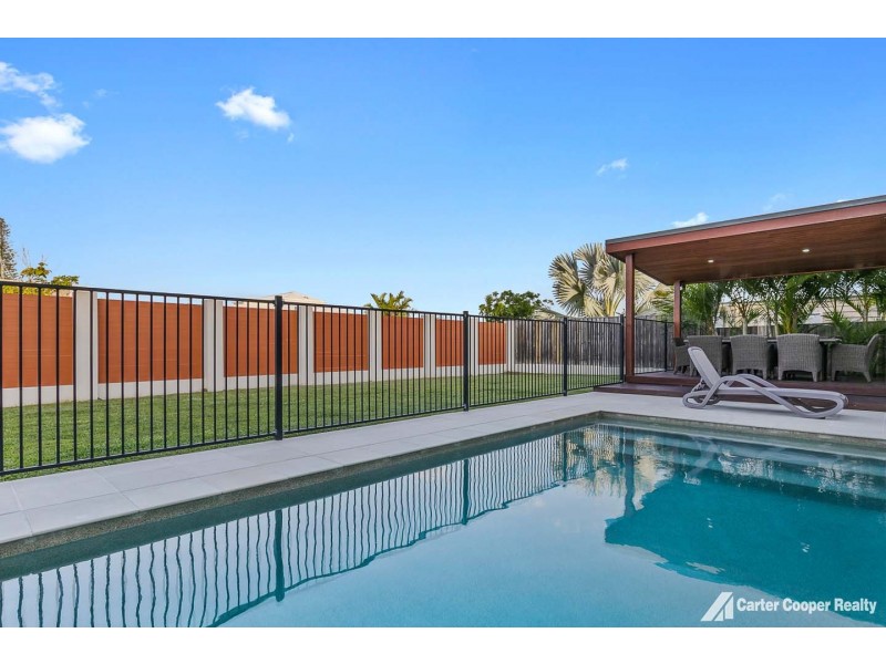 1 Seahaven Circuit, Point Vernon QLD 4655