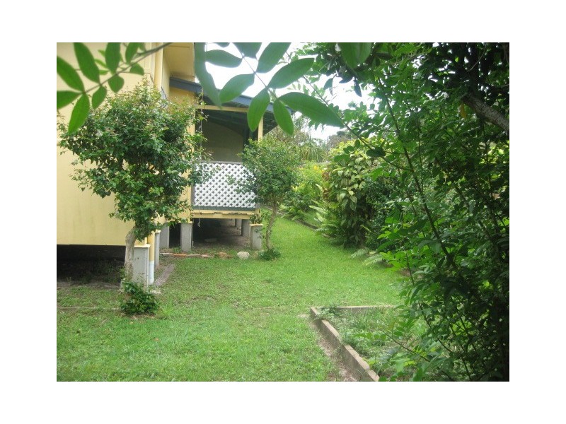 3 Bell Street, Point Vernon QLD 4655