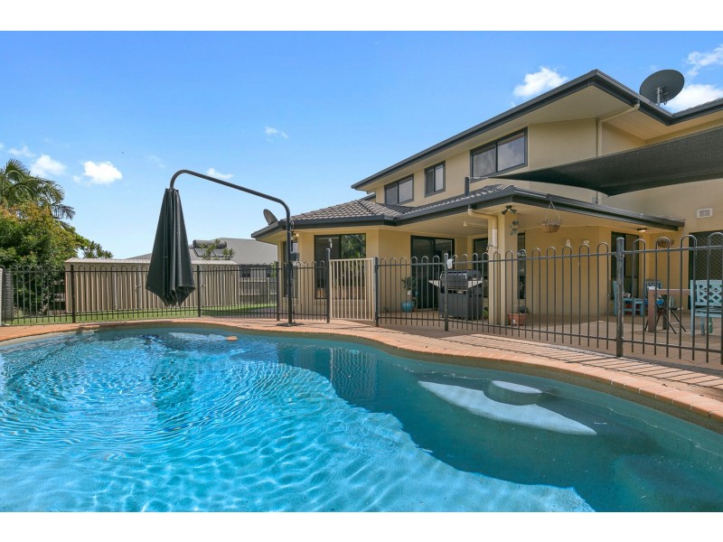 21 Faye Avenue, Scarness QLD 4655
