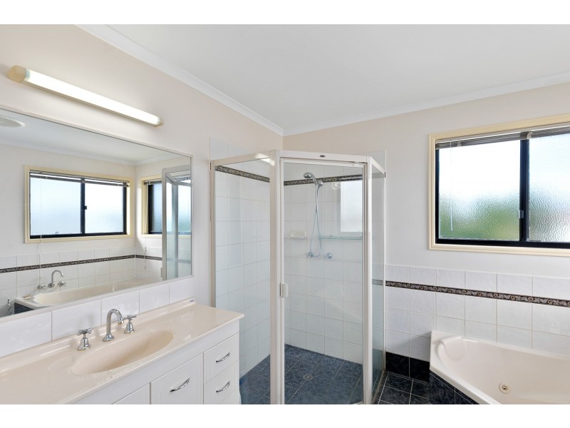 21 Faye Avenue, Scarness QLD 4655