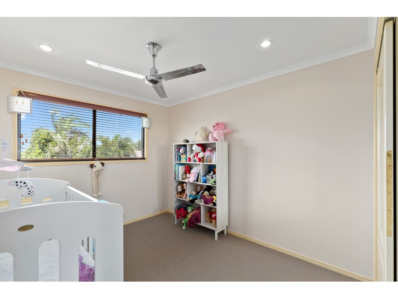 21 Faye Avenue, Scarness QLD 4655