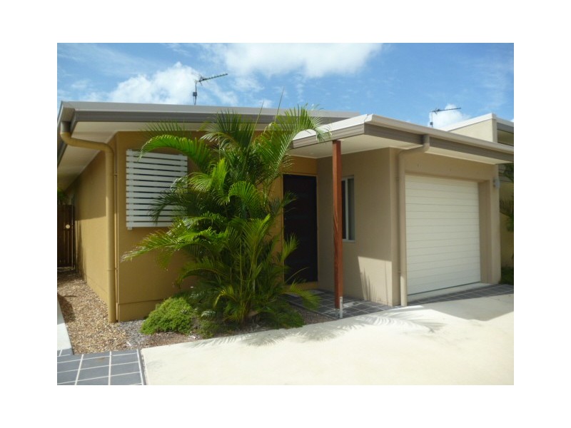 11/138 Cypress Street, Urangan QLD 4655