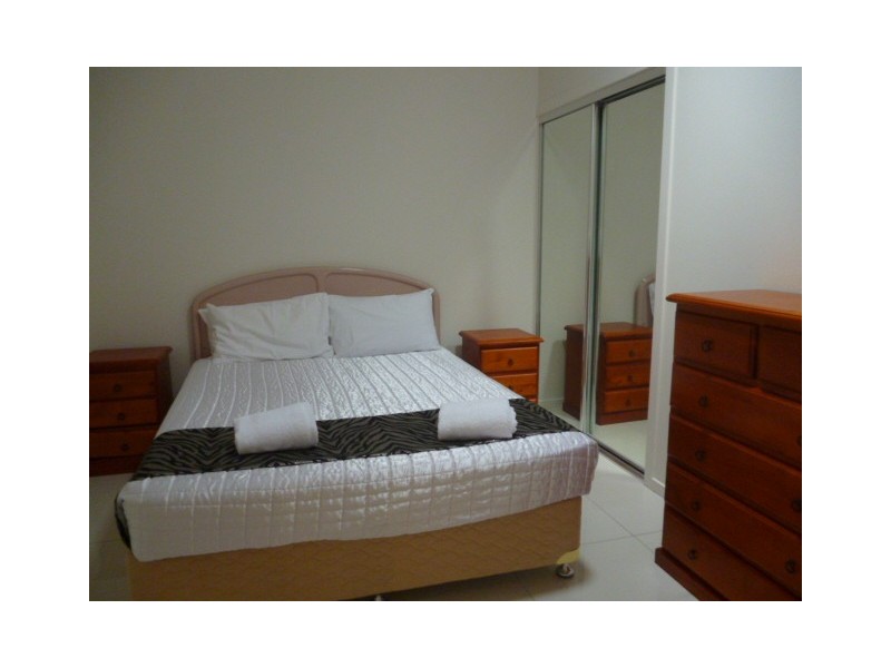 11/138 Cypress Street, Urangan QLD 4655