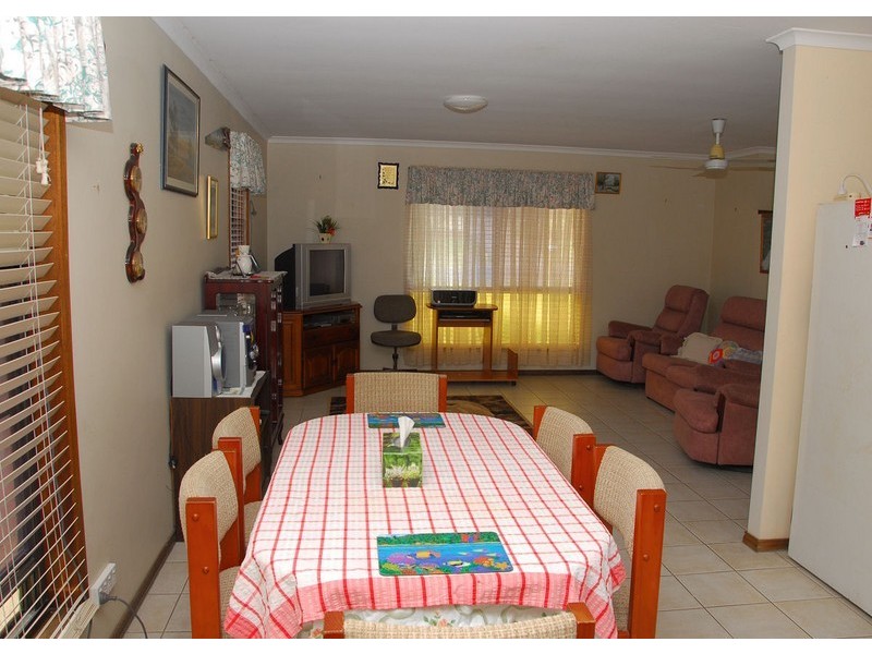 10 Byron St, Scarness QLD 4655