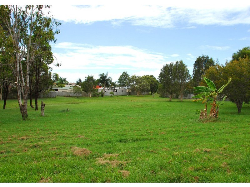 10 Byron St, Scarness QLD 4655
