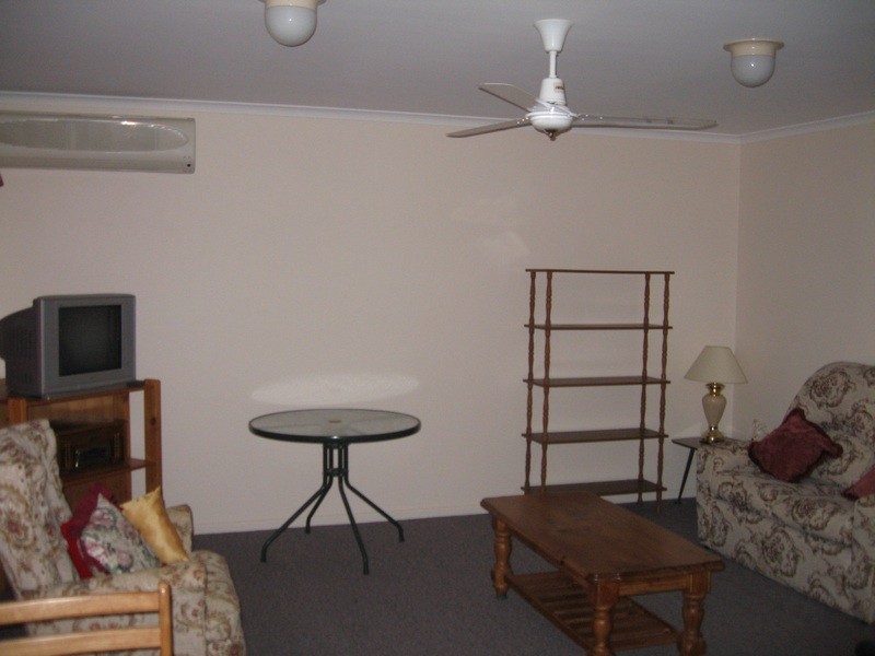 4/74 Winchelsea Street, Pialba QLD 4655