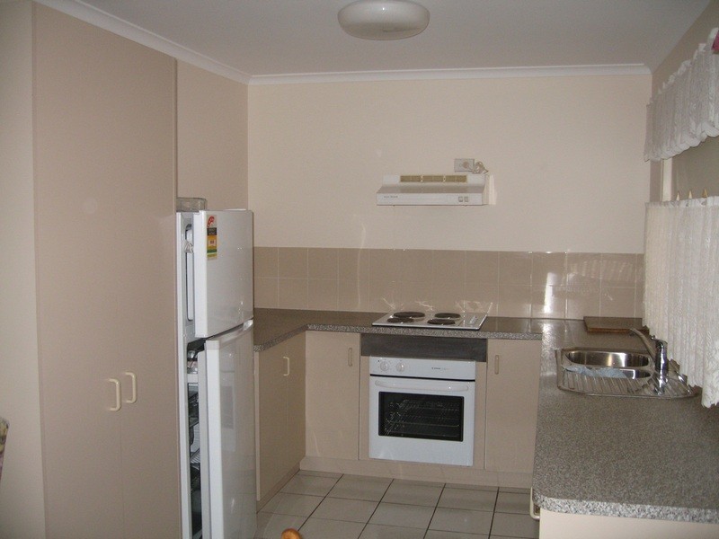 4/74 Winchelsea Street, Pialba QLD 4655