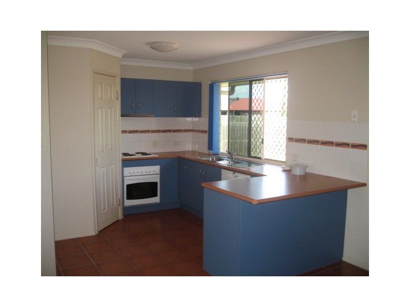 35  Hyperno Rd, Point Vernon QLD 4655
