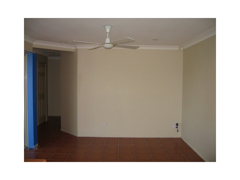 35  Hyperno Rd, Point Vernon QLD 4655