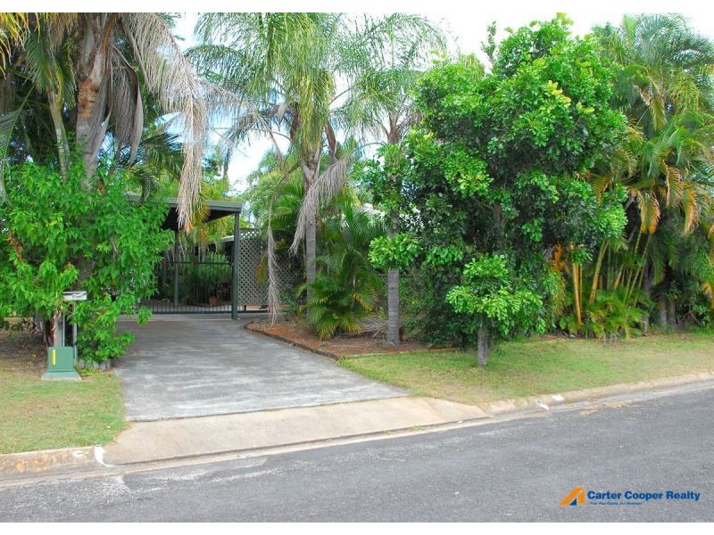5 Sandalan Way, Urangan QLD 4655