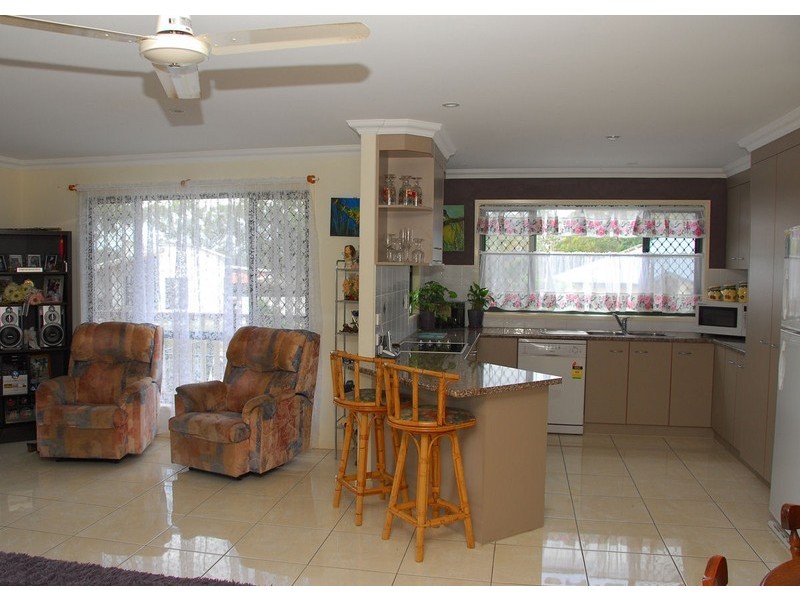 9 Whipbird Court, Urangan, Urangan QLD 4655