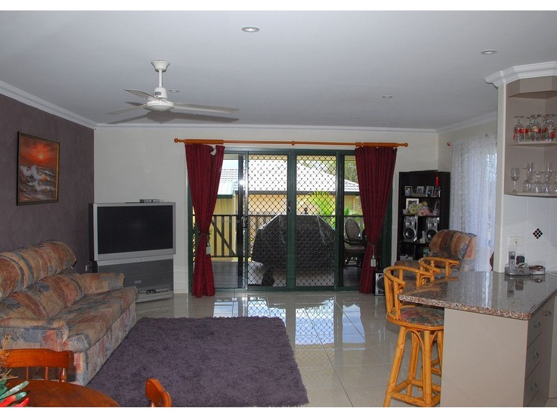 9 Whipbird Court, Urangan, Urangan QLD 4655