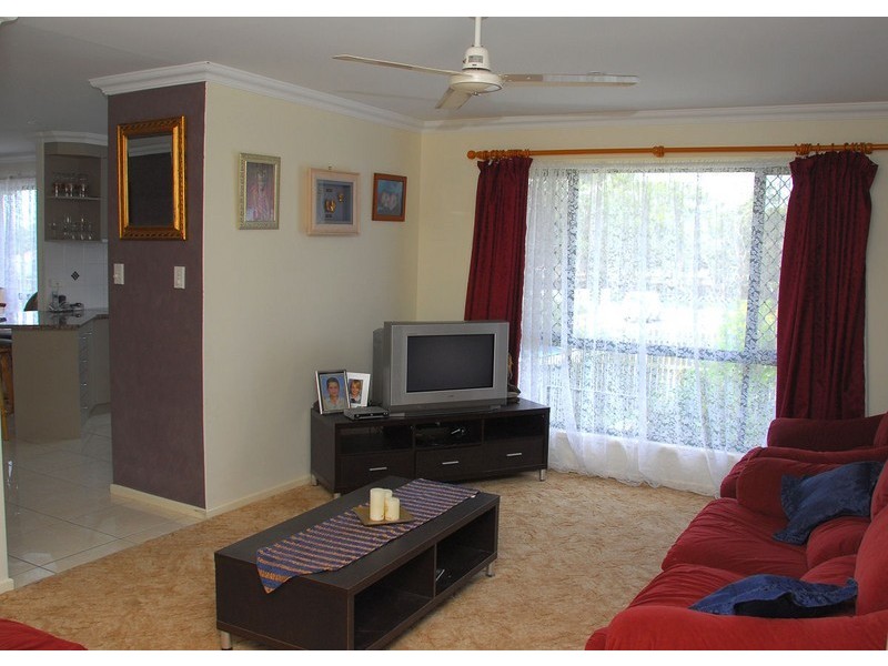 9 Whipbird Court, Urangan, Urangan QLD 4655