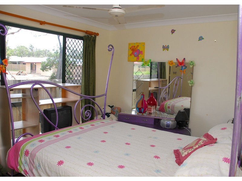 9 Whipbird Court, Urangan, Urangan QLD 4655