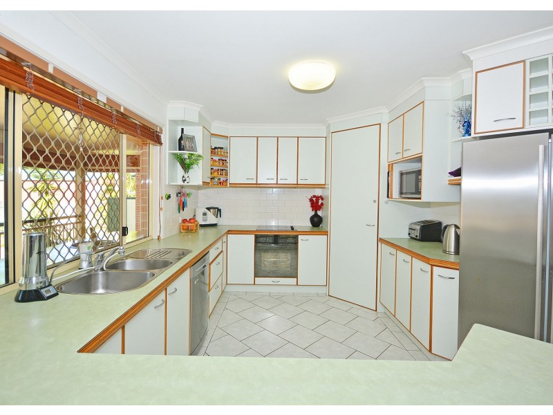 19 Meadow Drive, Dundowran Beach QLD 4655