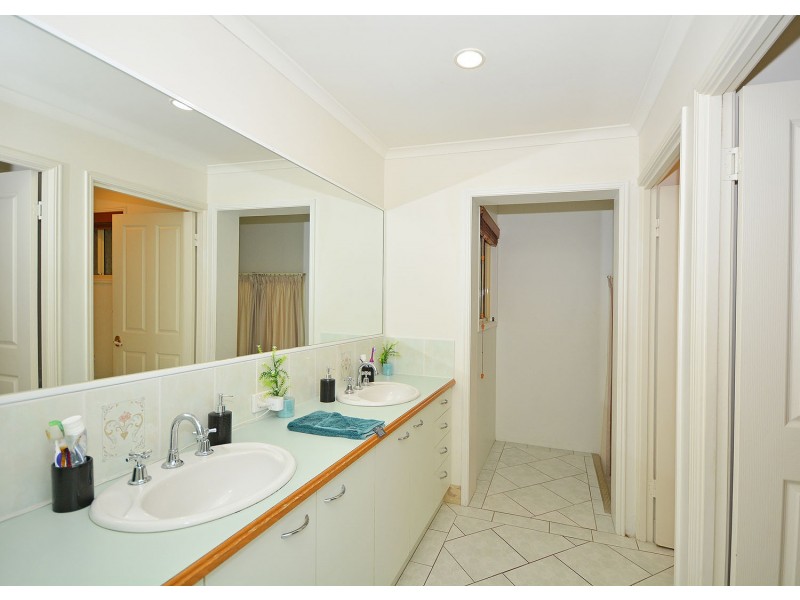 19 Meadow Drive, Dundowran Beach QLD 4655