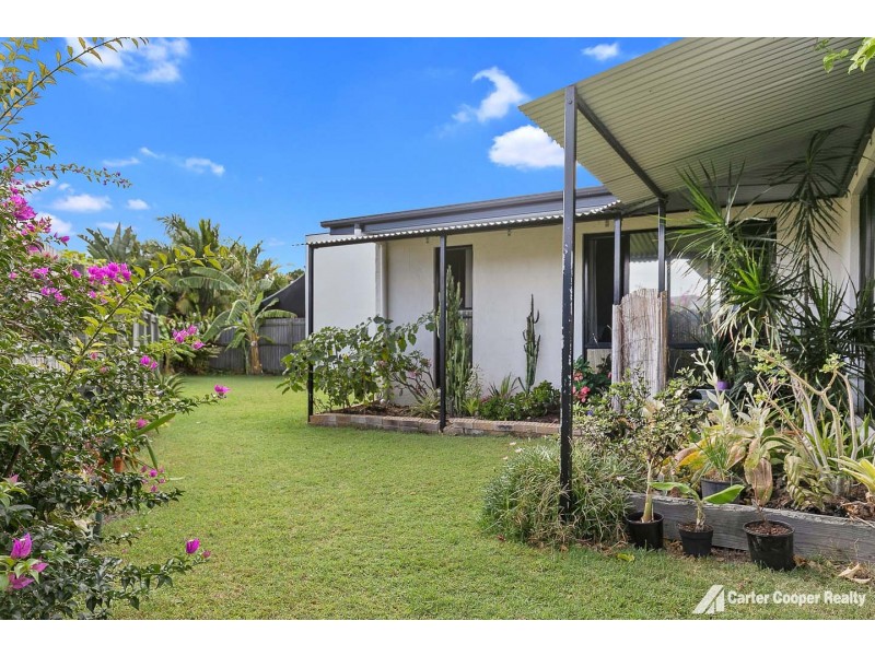 1/8 Golden Grove Court, Eli Waters QLD 4655