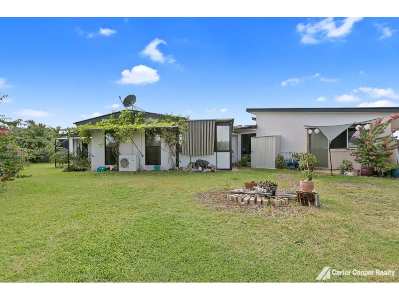 1/8 Golden Grove Court, Eli Waters QLD 4655