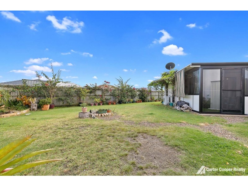 1/8 Golden Grove Court, Eli Waters QLD 4655