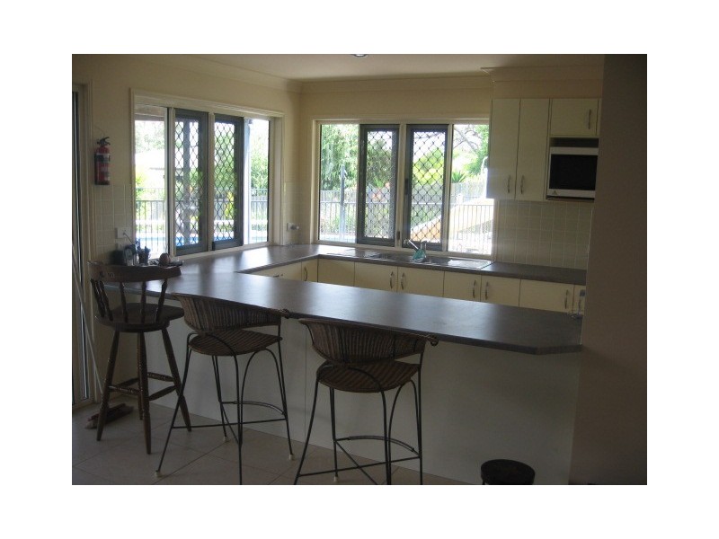 5 Gundesen Drive, Urraween QLD 4655