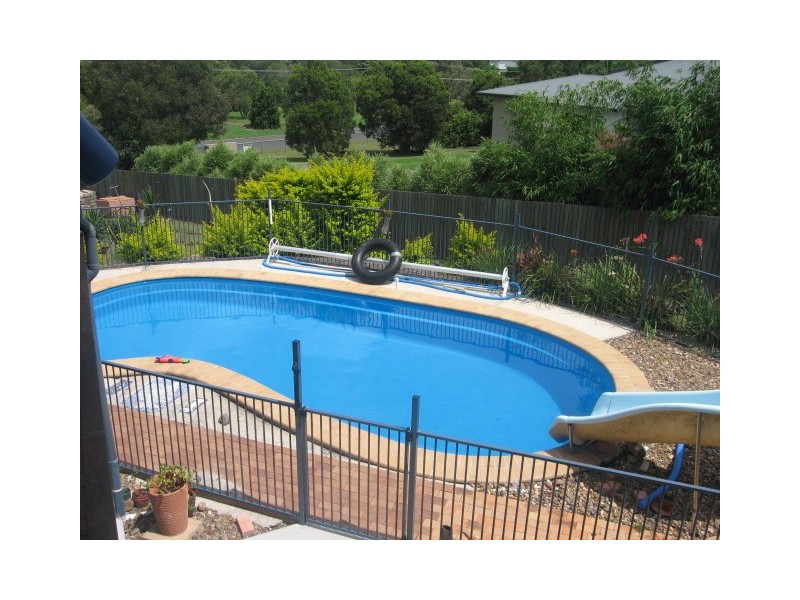 5 Gundesen Drive, Urraween QLD 4655