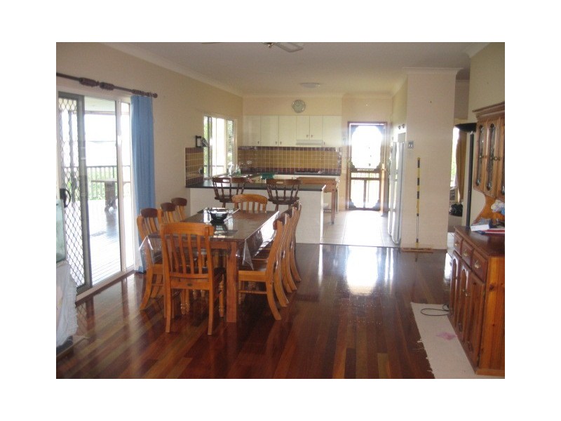 5 Gundesen Drive, Urraween QLD 4655