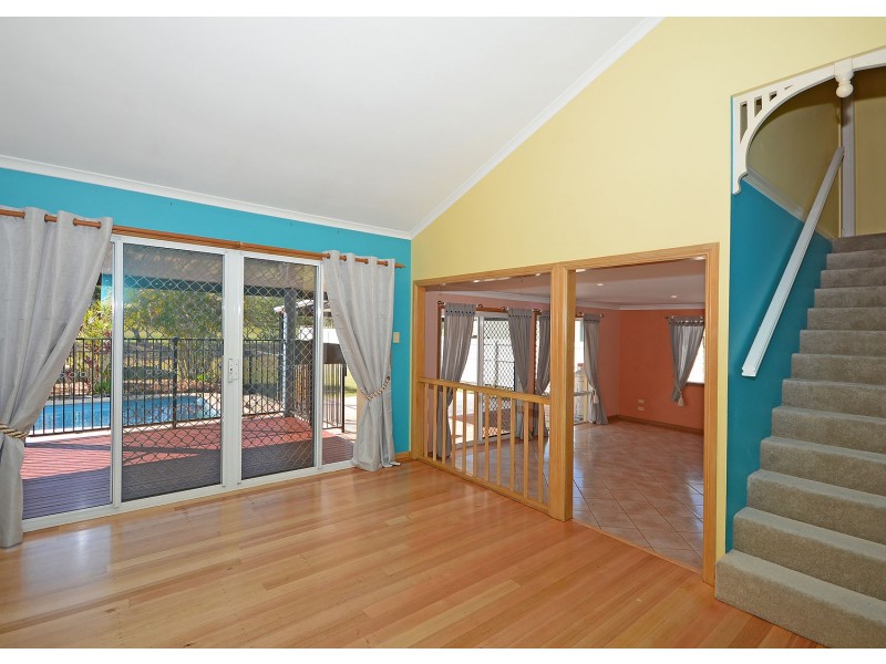 7 Oriole Court, Eli Waters QLD 4655