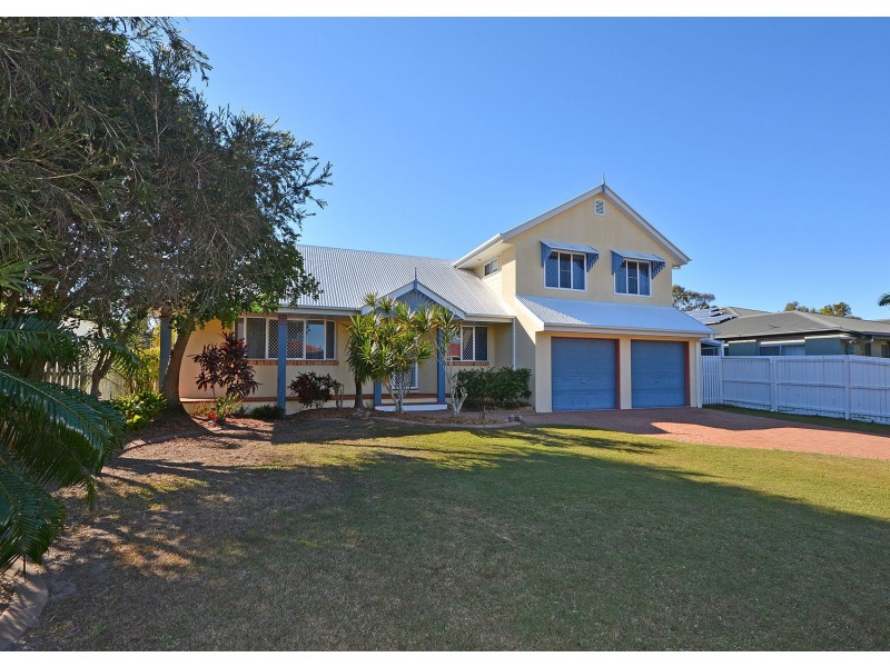 7 Oriole Court, Eli Waters QLD 4655