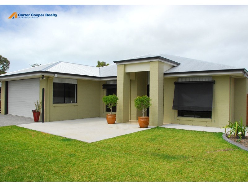 102 Bideford Street, Torquay QLD 4655