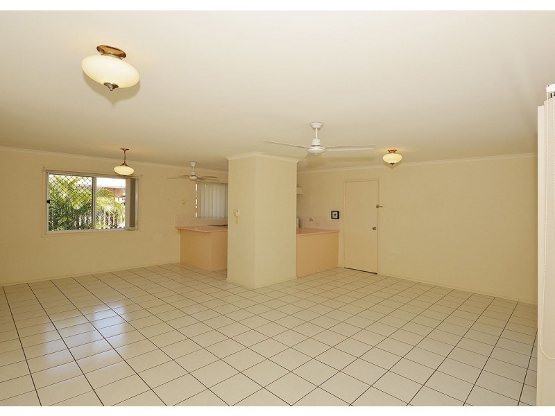 1/15 George St, Pialba QLD 4655