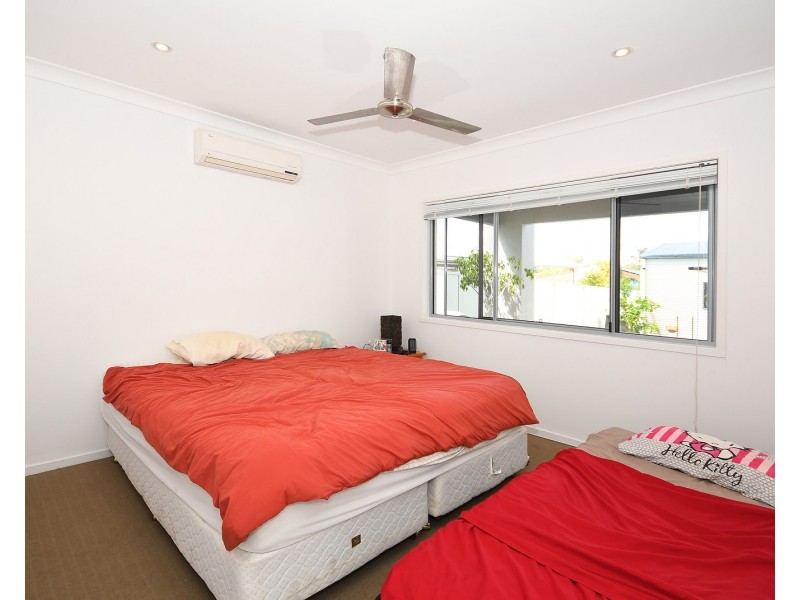 235 Cypress Street, Urangan QLD 4655