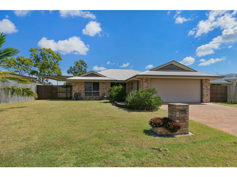 19 Archer Drive, Point Vernon QLD 4655
