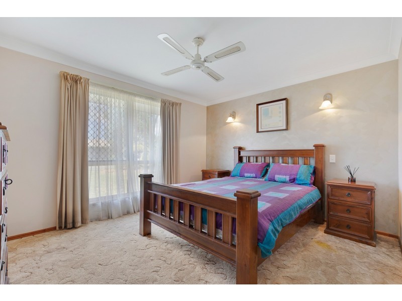 19 Archer Drive, Point Vernon QLD 4655