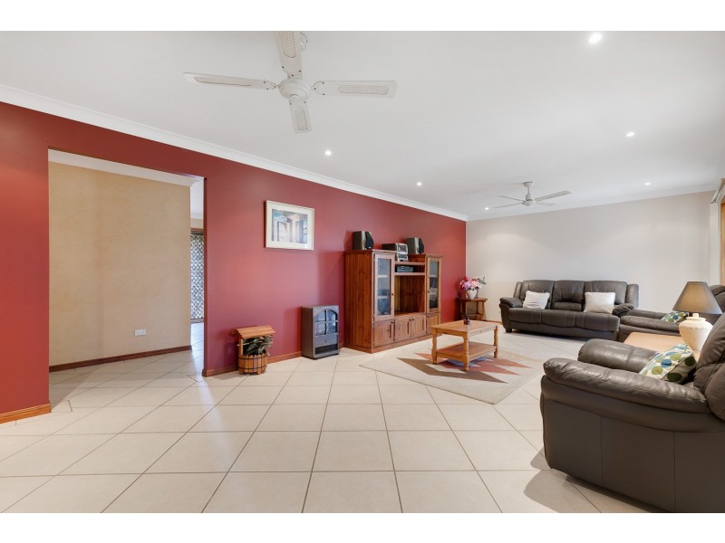 19 Archer Drive, Point Vernon QLD 4655