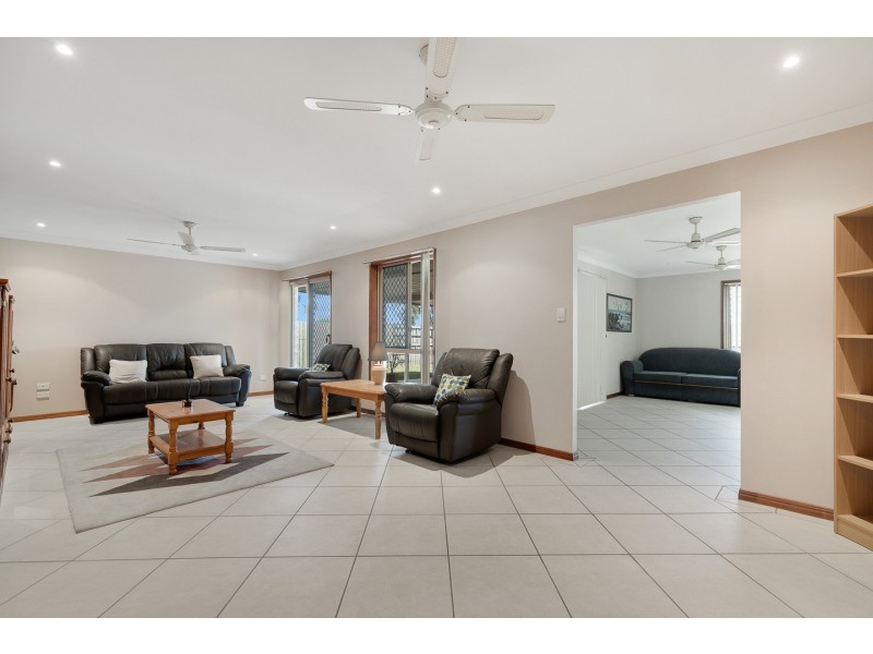 19 Archer Drive, Point Vernon QLD 4655