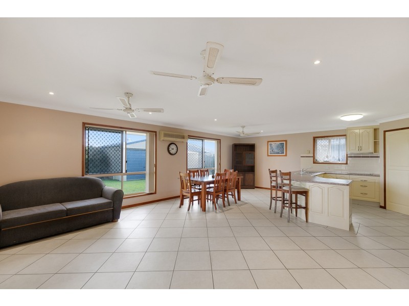 19 Archer Drive, Point Vernon QLD 4655