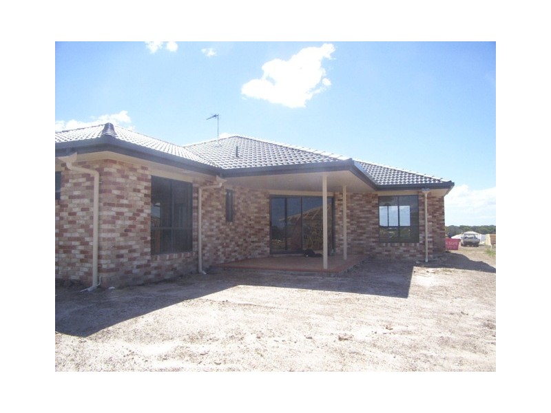 10 Teresa Street, Wondunna QLD 4655