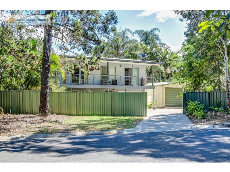 1 Kingfisher Parade, Toogoom QLD 4655