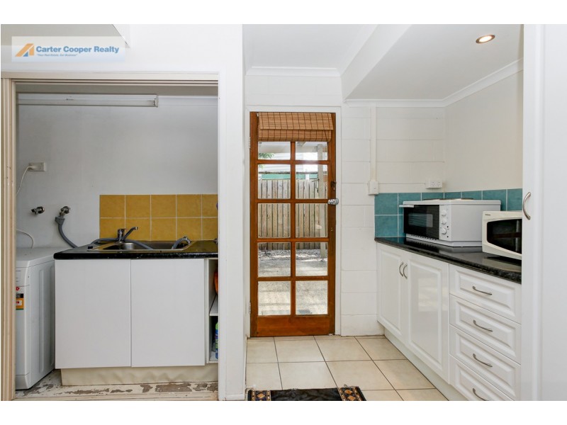 1 Kingfisher Parade, Toogoom QLD 4655