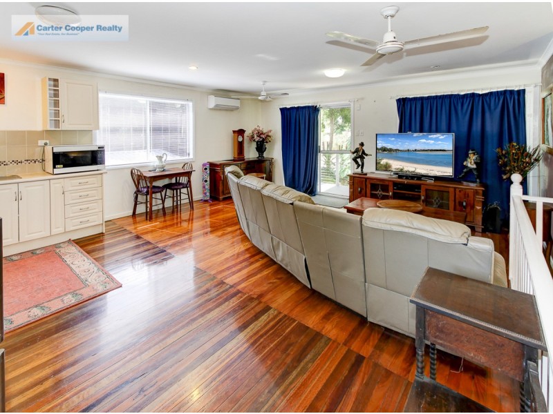 1 Kingfisher Parade, Toogoom QLD 4655