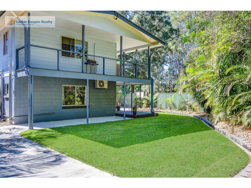 1 Kingfisher Parade, Toogoom QLD 4655