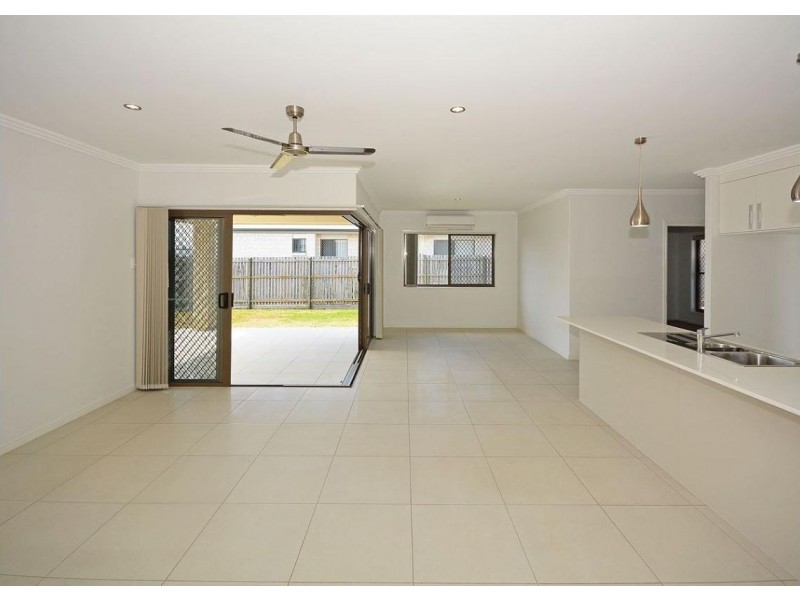 20 Bronte Place, Urraween QLD 4655