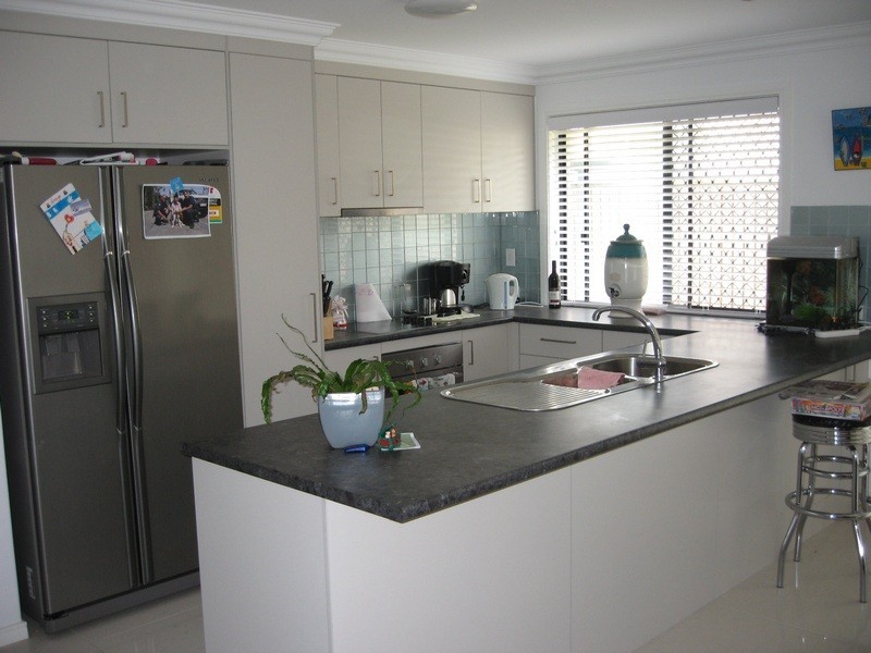17 Bay Breeze Close, Wondunna QLD 4655
