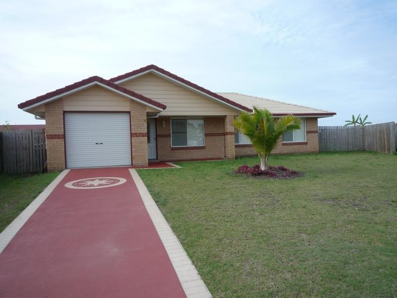 4 Sirius Court, Eli Waters QLD 4655