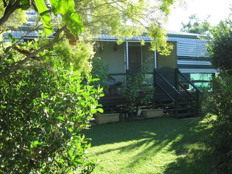 25 Urangan St, Torquay QLD 4655