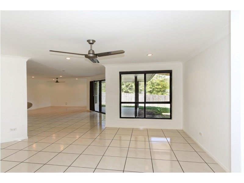 81 Gundesen Drive, Urraween QLD 4655