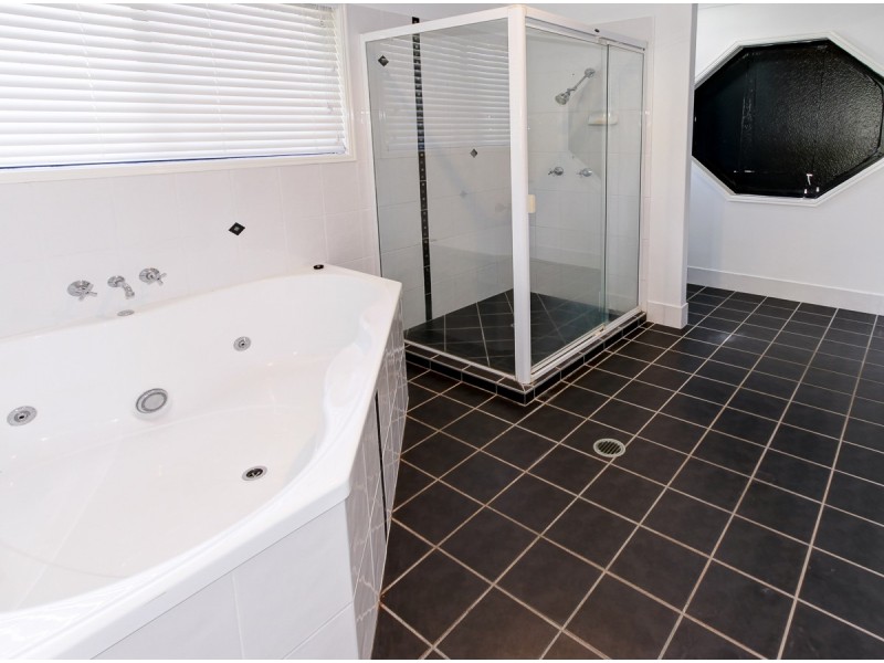 81 Gundesen Drive, Urraween QLD 4655